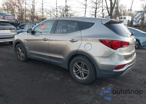 2017 Hyundai Santa Fe Sport 2.4L z USA, uszkodzony, nr VIN 5XYZTDLB0HG396729
